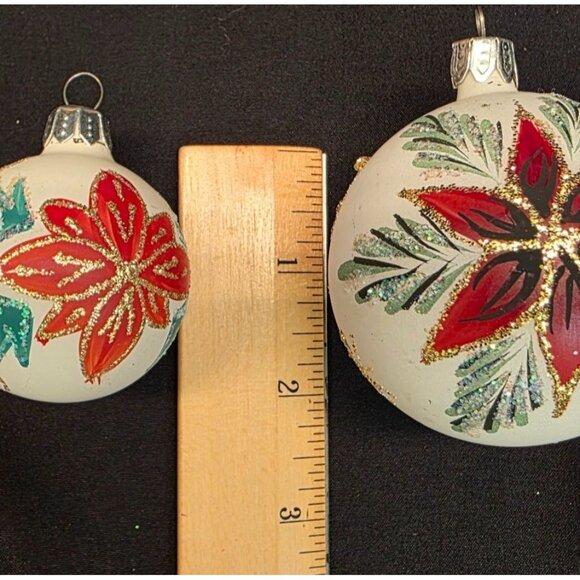 Vintage Christmas Classics Commodore Hand Decorated Poinsettia Glass Ornaments - Picture 13 of 13